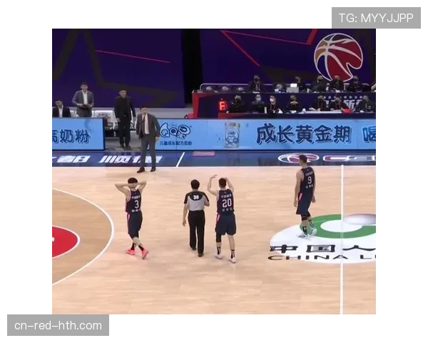 中断规则：裁判何时必须或可选择停止比赛